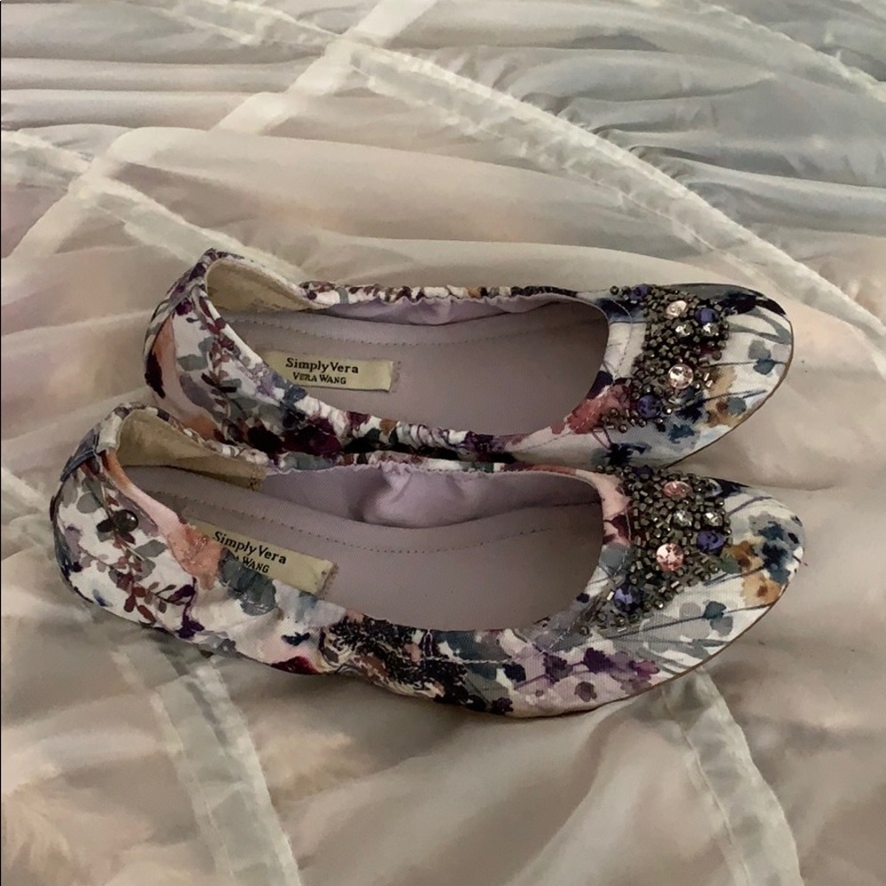 Simply Vera, Vera Wang ballet flats.